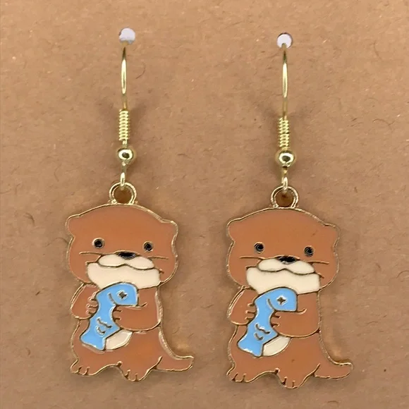 Fashion Jewelry Cute Otter Earrings with Blue Fish - Picture 3 of 3